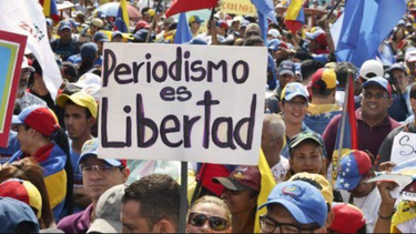 la sip denuncio que en venezuela hay una dictadura implacable que considera al periodismo como un enemigo