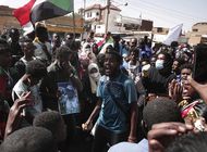 diplomaticos de eeuu tratan de resolver la crisis en sudan