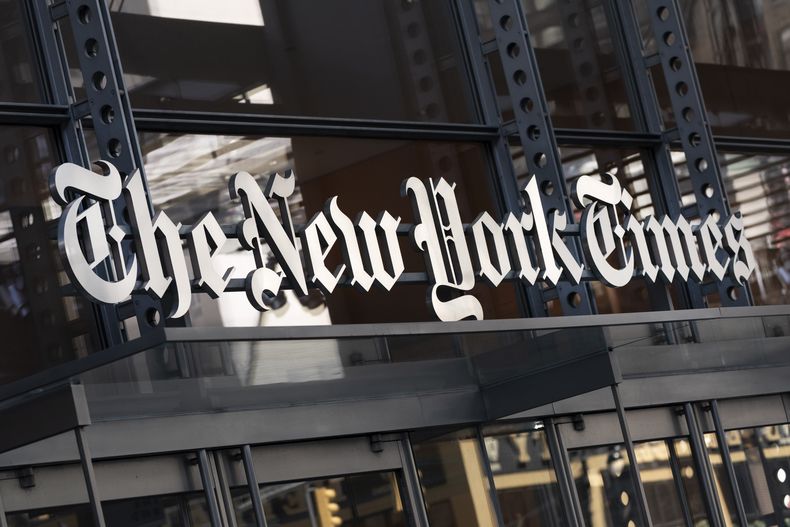 La sede del New York Times en Manhattan, en la ciudad de Nueva York, el 6 de mayo de 2021. (Foto AP /Mark Lennihan)