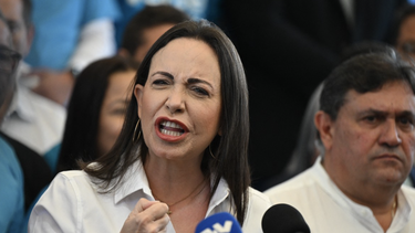 maria corina machado extendio sus felicitaciones a javier milei tras su asuncion como presidente de argentina