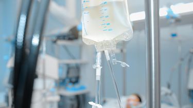 Las hospitalizaciones por COVID-19 se ubican en 367 y la tasa de positividad en 31.22%