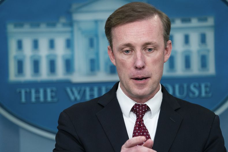 El asesor de seguridad nacional de la Casa Blanca Jake Sullivan habla durante una rueda de prensa en la Casa Blanca el lunes 4 de diciembre de 2023. (AP Foto/Evan Vucci)