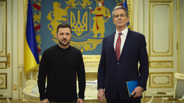 eeuu ofrece a ucrania un acuerdo de inversion economica