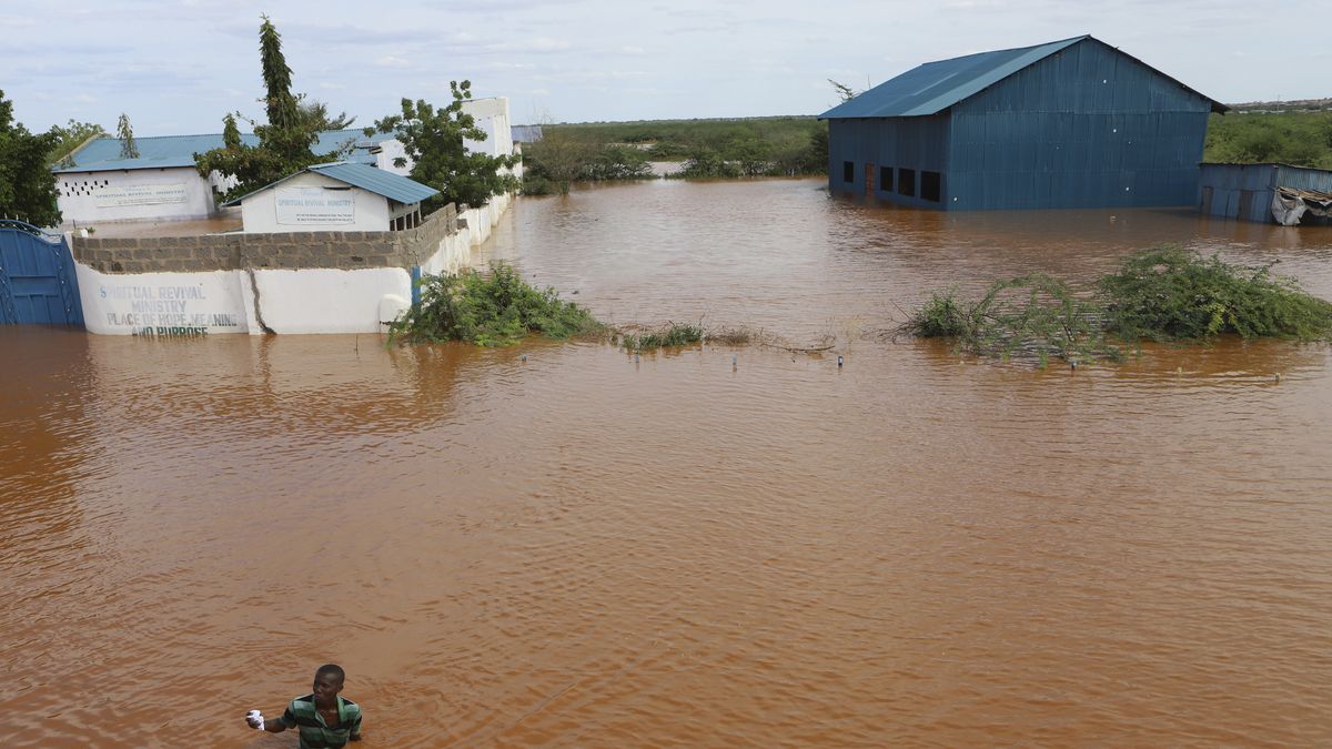 Colapso de represa en Kenia deja al menos 45 muertos