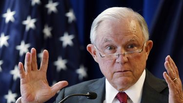 EEUU: Renuncia el secretario de Justicia Jeff Sessions