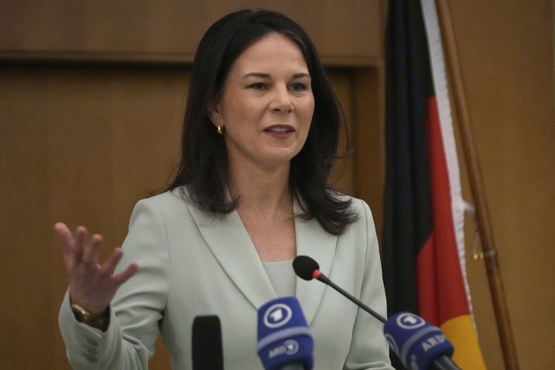 La ministra alemana de Exteriores, Annalena Baerbock, habla durante una conferencia de prensa en Beirut, Líbano, el miércoles 19 de marzo de 2025. (AP Foto/Hussein Malla)