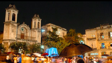 catolicos y santeros cubanos honran a la virgen a la espera del papa
