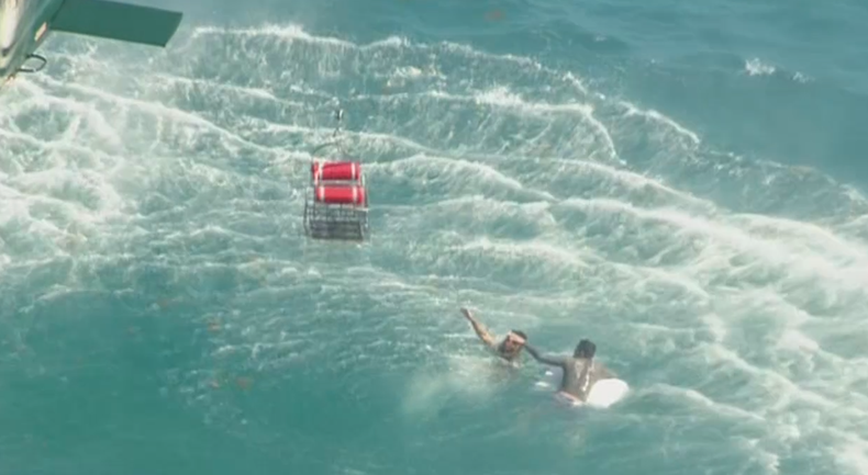 Balseros cubanos rescatados por la guardia costera en aguas de la Florida continúan hospitalizados.