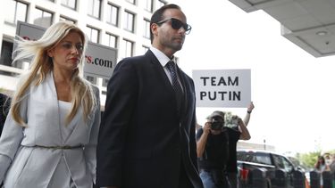 Sentencian a exasesor de Trump a 14 días de cárcel