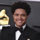 ARCHIVO - Trevor Noah en la 63ª entrega anual de los Premios Grammy en Los Ángeles el 14 de marzo de 2021. Noah será el anfitrión de la 66ª entrega anual de los Grammy, el domingo 4 de febrero de 2024 en el la Arena Crypto.com de Los Ángeles. (Foto Jordan Strauss/Invision/AP, archivo)