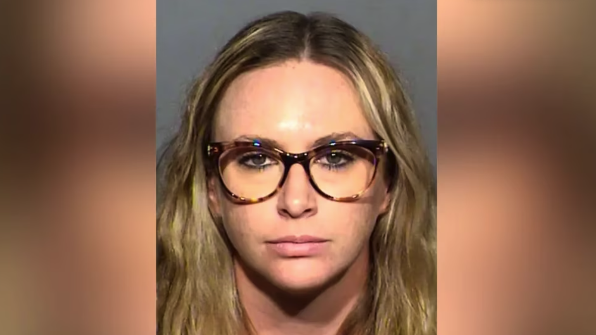 Acusaron a una profesora de Las Vegas de haber mantenido relaciones sexuales con una alumna durante cuatro años – AmericaTeve