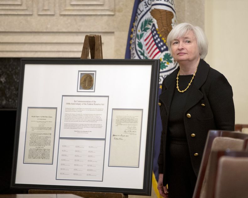 Janet Yellen vicepresidenta de la junta de gobernadores de la Reserva Federal fue aprobada por el Senado de Estados Unidos para suceder a Ben Bernanke en ese organismo el viernes 20 de diciembre de 2013.&nbsp;(Foto de AP/Pablo Mart&iacute;nez Monsiv&aacut