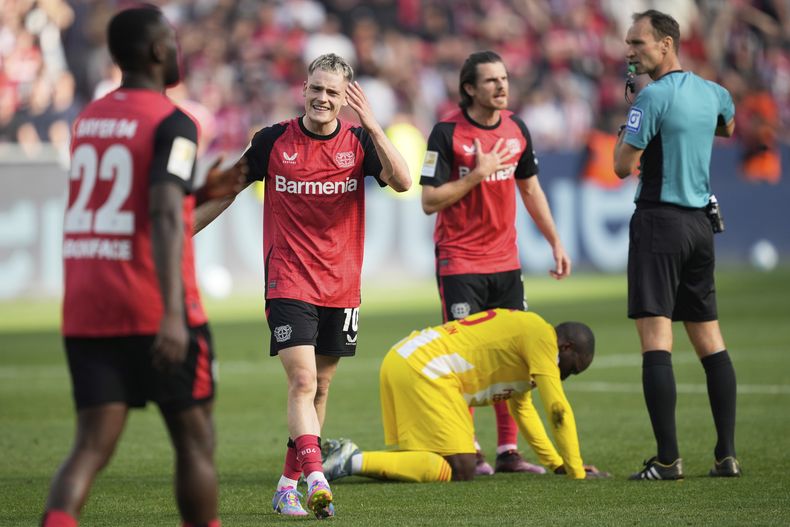 Florian Wirtz del Bayer Leverkusen reacciona en el encuentro ante el Unión de Berlín en la Bundesliga el sábado 12 de abril del 2025. (AP Foto/Martin Meissner)