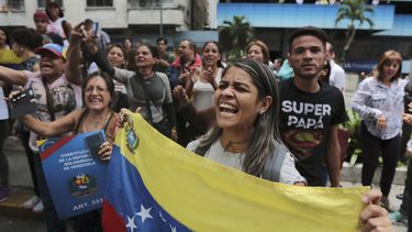 Denuncian la detención de 65 militares en Venezuela