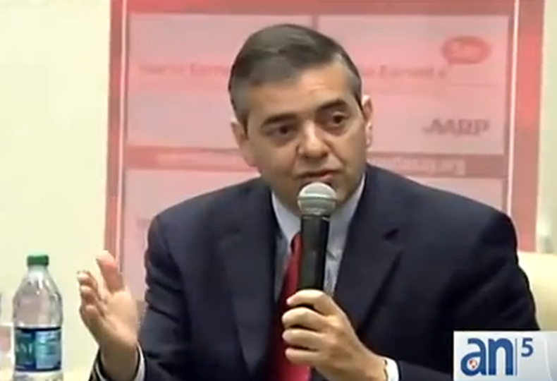 Involucrado David Rivera en el caso de Justin Lamar.