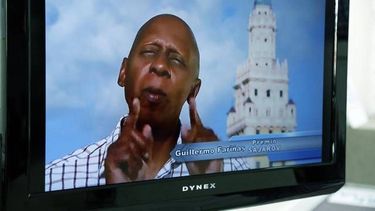 americateve | El conocido disidente cubano apoya la reelección de Joe García en un anuncio de televisión.