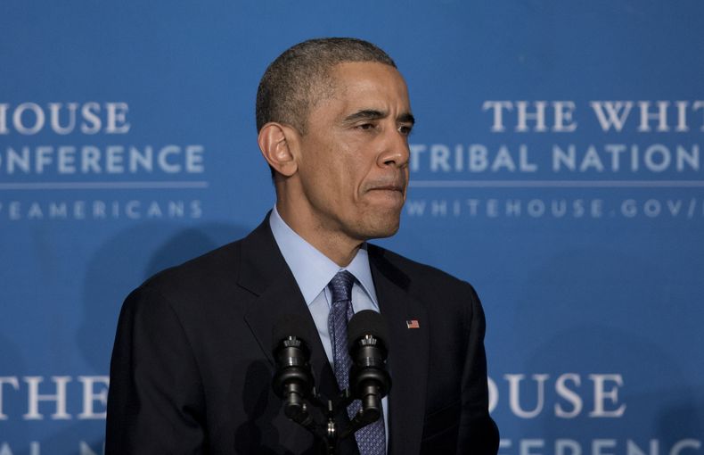 El presidente Barack Obama hace una pausa mientras da un mensaje desde Capital Hilton en Washington, el mi&eacute;rcoles 3 de diciembre de 2014. Legisladores de l&iacute;nea dura buscan actuar contra el mandatario en el tema de la inmigraci&oacute;n. (Fot