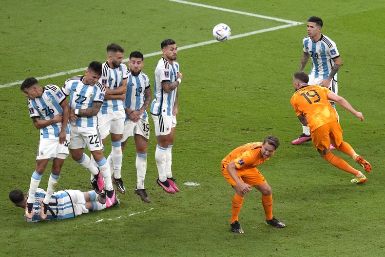 DEP-FUT MUNDIAL ARGENTINA-DEFENSA