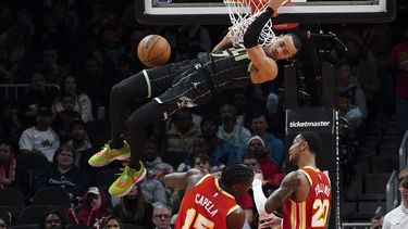 Hornets cortan racha de 5 triunfos a Hawks