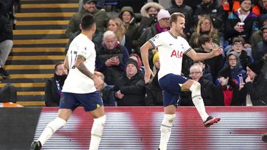 Con doblete de Kane, Tottenham aplasta 4-0 al Crystal Palace