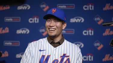 Mets presentan al extrovertido abridor Kodai Senga