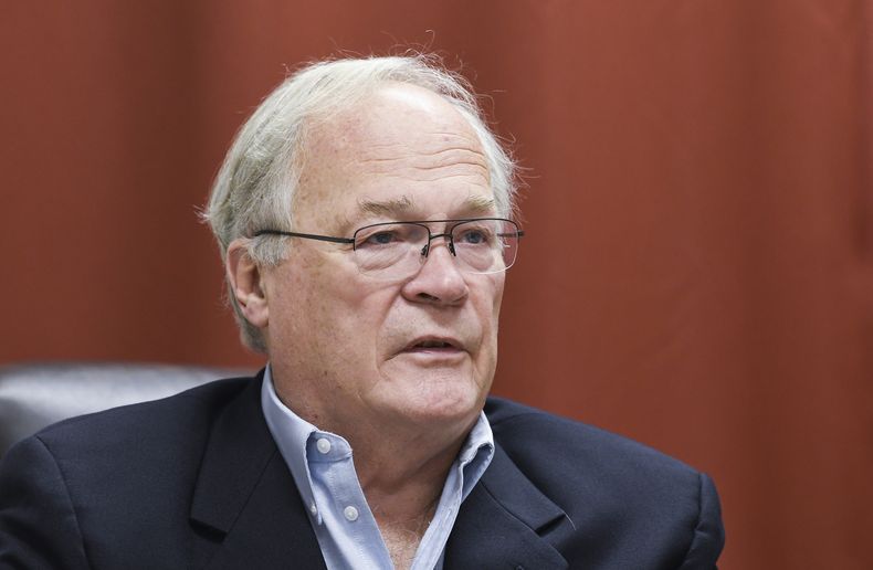 AMN-GEN EEUU-CORTE SUPREMA-ARMAS