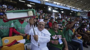Julio Urías quiere dar alegrías a México en Clásico Mundial