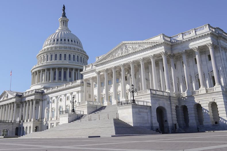 Vista del Capitolio, 3 de noviembre de 2923, en Washington. La policía arrestó a un hombre armado con una pistola cerca del Capitolio en Washington el martes 7 de noviembre de 2023 por la tarde.(AP Foto/Mariam Zuhaib)