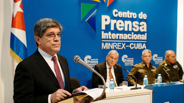 la habana se desespera: carlos fernandez de cossio sale a quejarse de la falta de pasos de la administracion biden hacia cuba
