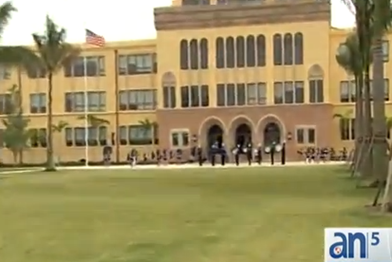 La icónica escuela Miami Senior High fue presentada oficialmente al público del sur de la Florida luego de cuatro años de renovaciones.