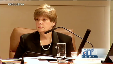 renuncia administradora de coral gables con miles de dolares en sus bolsillos