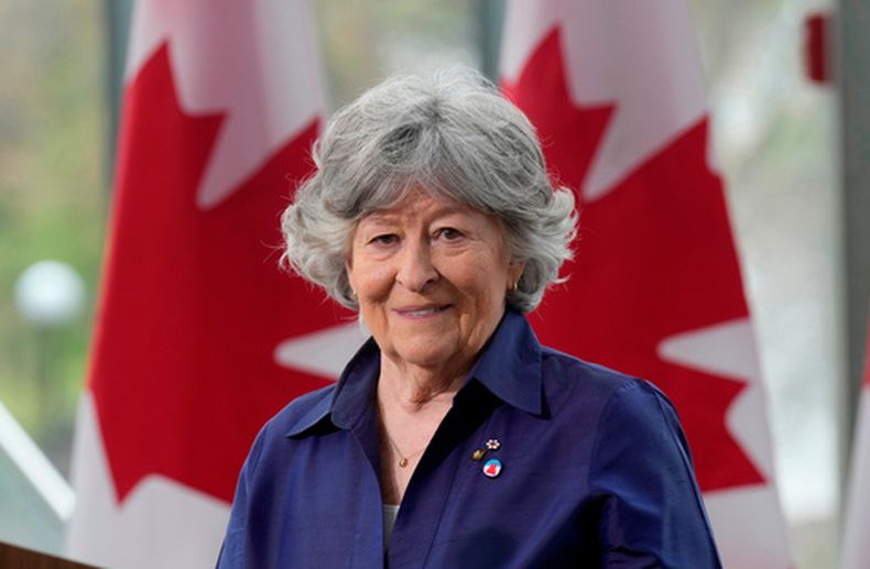 Louise Arbour habla tras su nombramiento como la próxima gobernadora general de Canadá en una conferencia de prensa en Ottawa, el martes 5 de mayo de2026. (Adrian Wyld/The Canadian Press vía AP)