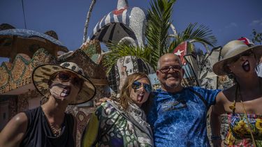 Proyecto artístico le cambia la cara al oeste de La Habana