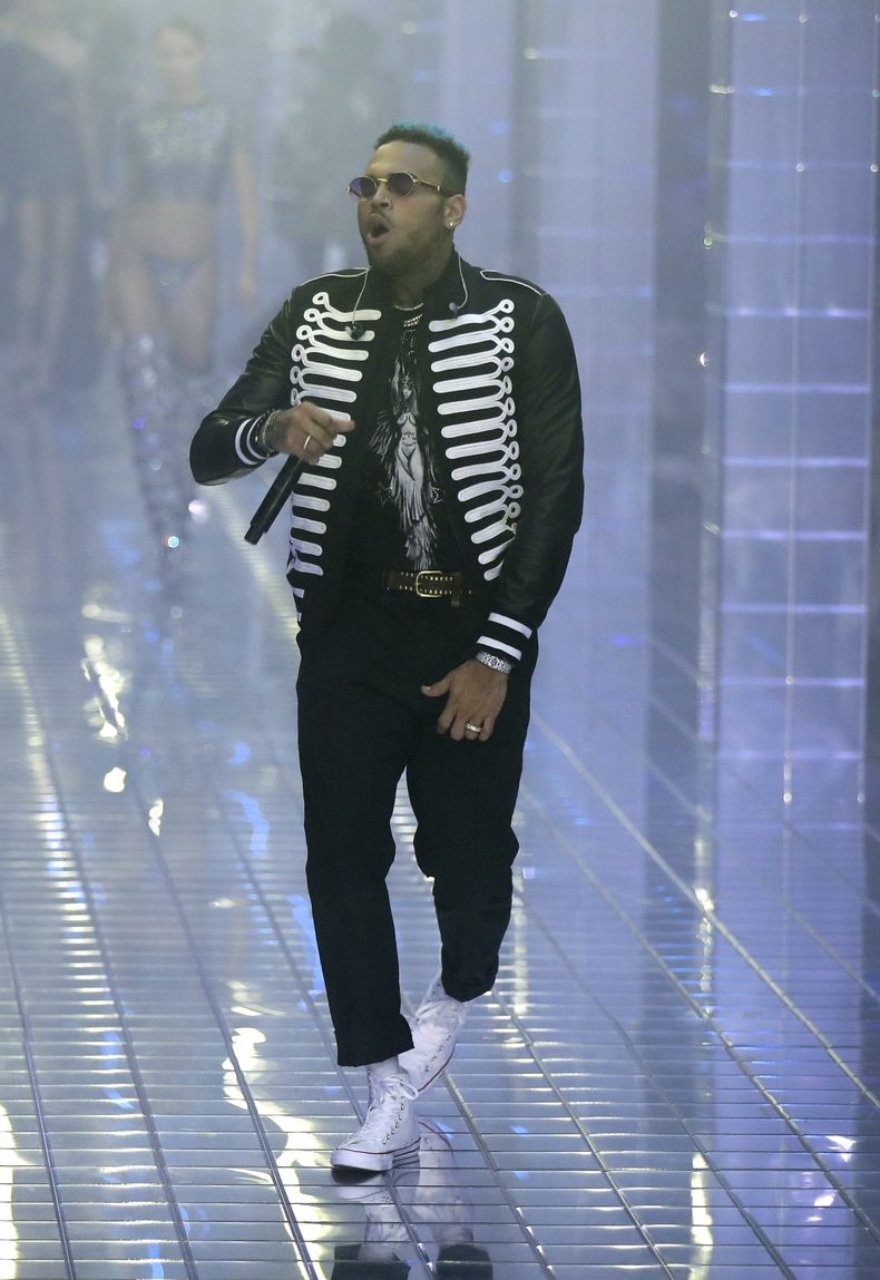 ESP-CEL_CHRIS_BROWN-0.jpg