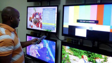 holguineros llevan dias en apagon de radio y tv por rotura de un grupo electrogeno