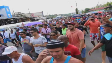 americateve | CUBANOS PASO CANOAS.png