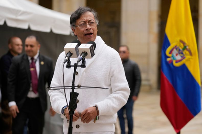 El presidente colombiano Gustavo Petro tras votar en las elecciones legislativas colombianas en Bogotá, el 8 de marzo del 2026. (AP foto/Fernando Vergara)