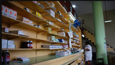 ⚠️ ¡COLAPSÓ LA SALUD EN CUBA! El régimen confiesa: No hay medicinas en la FARMACIAS