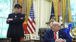 ARCHIVO - El presidente estadounidense Donald Trump (derecha) habla durante una conferencia de prensa junto a Elon Musk en el Despacho Oval de la Casa Blanca, el viernes 30 de mayo de 2025, en Washington. (AP Foto/Evan Vucci, Archivo)