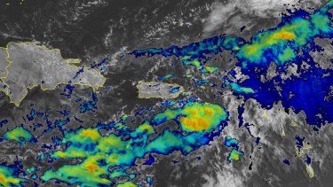 Aguaceros y tronadas afectarán a la isla durante el día a medida que pase una onda tropical