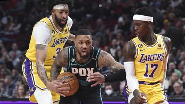 Blazers meten 23 triples, derrotan a unos Lakers sin LeBron