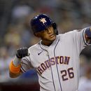 Hit de Brantley en 9no impulsa a Astros ante Diamondbacks