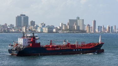 un tanquero de gaesa sancionado por eeuu sale del astillero en mexico y va a cargar petroleo de pemex para cuba
