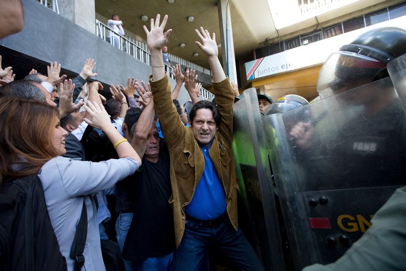 AMS-GEN_VENEZUELA-PROTESTA-2.jpg