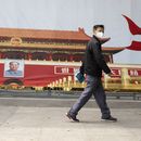 Trump coquetea con teoría de que China liberó al virus