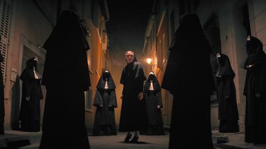 Una escena de la película “The Nun II”. Foto suministrada por Warner Bros. (Warner Bros. Pictures via AP)