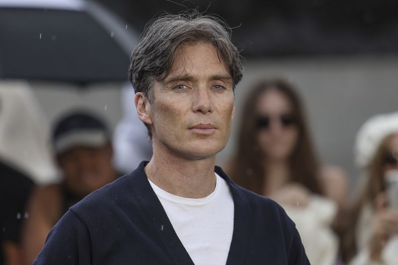 Cillian Murphy posa en la sesión fotográfica de la película Oppenheimer el miércoles 12 de julio de 2023 en Londres.(Vianney Le Caer/Invision/AP)