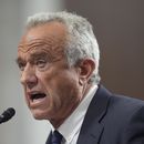 Robert F. Kennedy Jr., nominado por el presidente Donald Trump como secretario de Salud y Servicios Humanos, comparece ante la Comisión de Finanzas del Senado en su audiencia de confirmación en el Capitolio, en Washington, el miércoles 29 de enero de 2025. (AP Foto/J. Scott Applewhite)