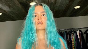 instagram: karol g se descuida y ensena un pezon en instagram