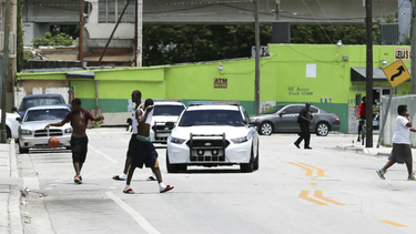 aumenta la violencia de armas de fuego entre los jovenes en el condado miami-dade